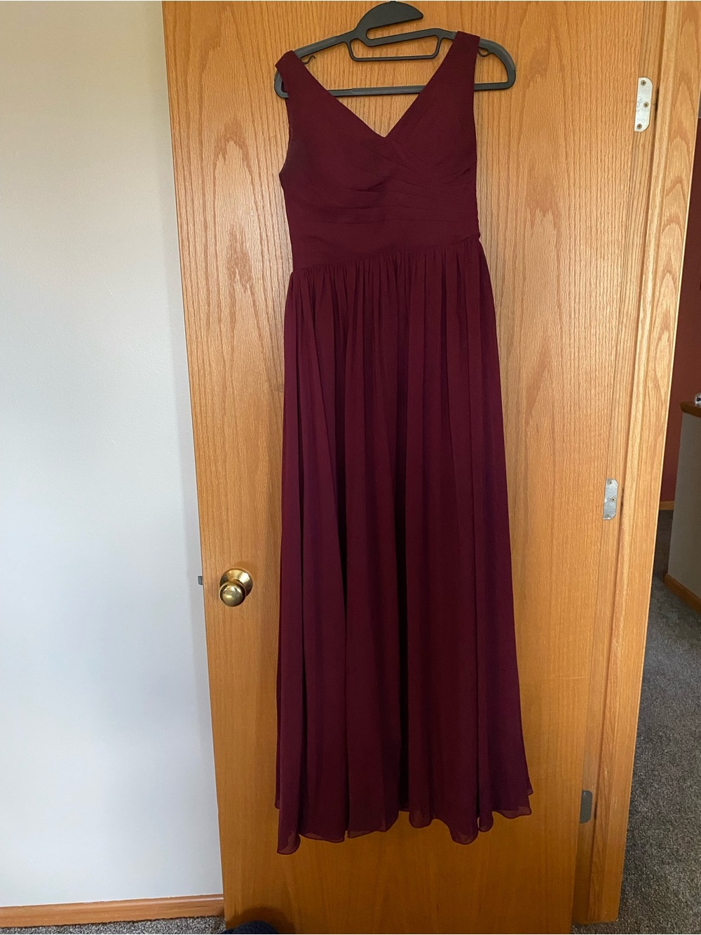 Azazie Burgundy Sleeveless V-Neck Chiffon Gown
